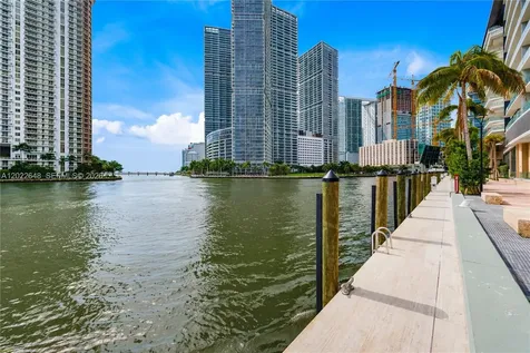 300 Biscayne Blvd Way Miami FL 33131