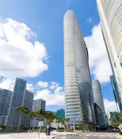 300 Biscayne Blvd Way Miami FL 33131