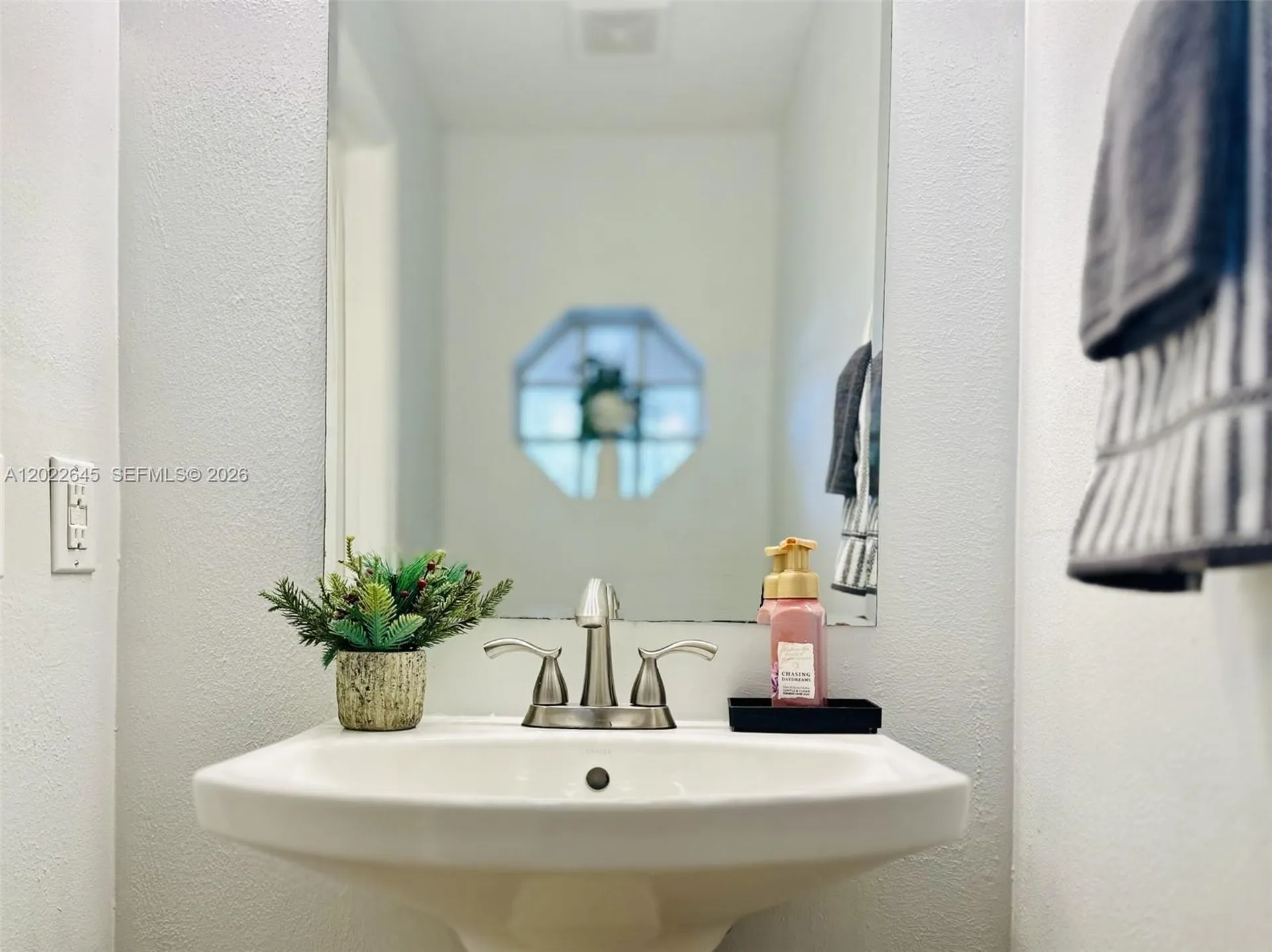 8952 NW 38th Drive Coral Springs FL 33065