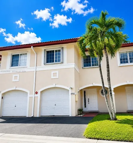8952 NW 38th Drive Coral Springs FL 33065