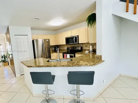 8952 NW 38th Drive Coral Springs FL 33065