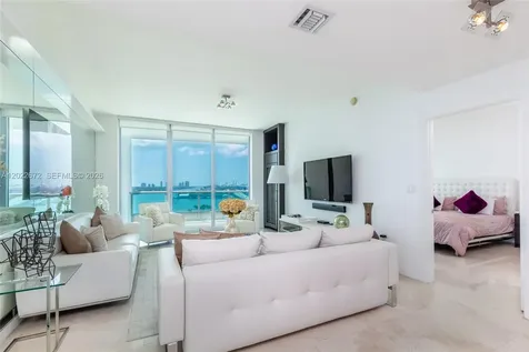 900 Biscayne Boulevard Miami FL 33132