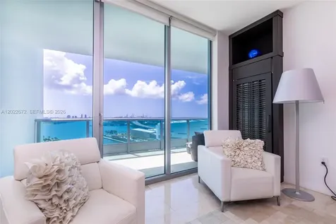 900 Biscayne Boulevard Miami FL 33132