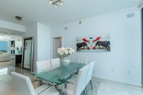 900 Biscayne Boulevard Miami FL 33132