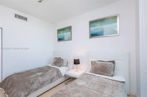 900 Biscayne Boulevard Miami FL 33132