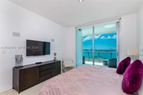 900 Biscayne Boulevard Miami FL 33132