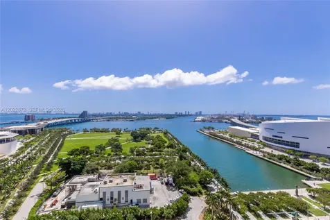 900 Biscayne Boulevard Miami FL 33132