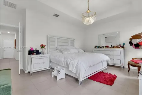 2484 SE 1st Street Homestead FL 33033