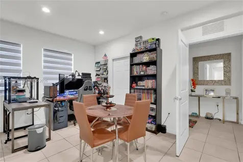2484 SE 1st Street Homestead FL 33033