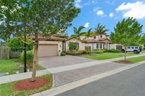 2484 SE 1st Street Homestead FL 33033