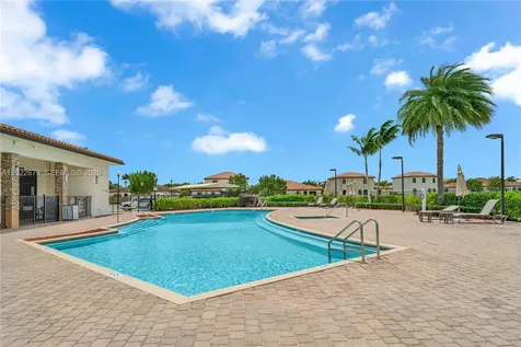 2484 SE 1st Street Homestead FL 33033