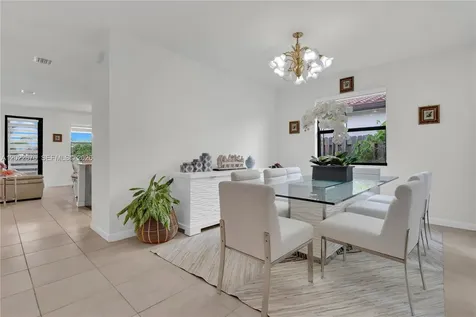 2484 SE 1st Street Homestead FL 33033