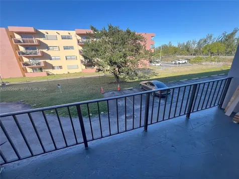 399 NW 72nd Avenue Miami FL 33126