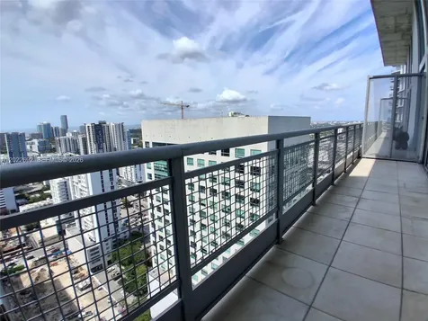690 SW 1st Court Miami FL 33130