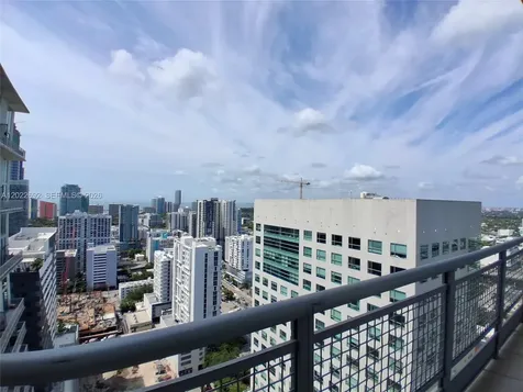 690 SW 1st Court Miami FL 33130