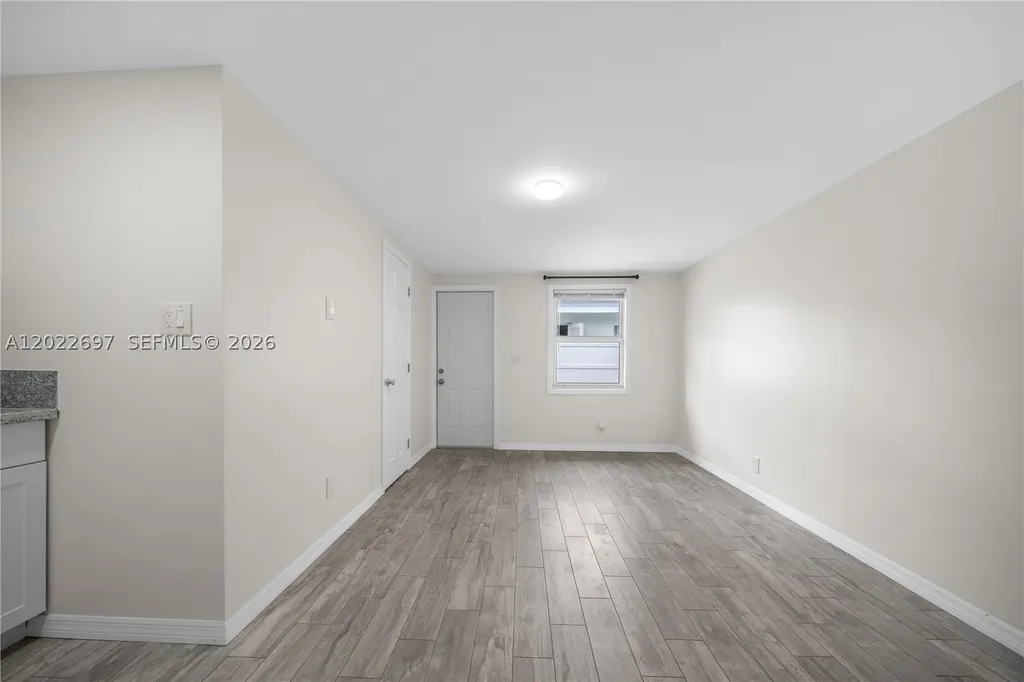 1041 NE 9th Avenue Fort Lauderdale FL 33304