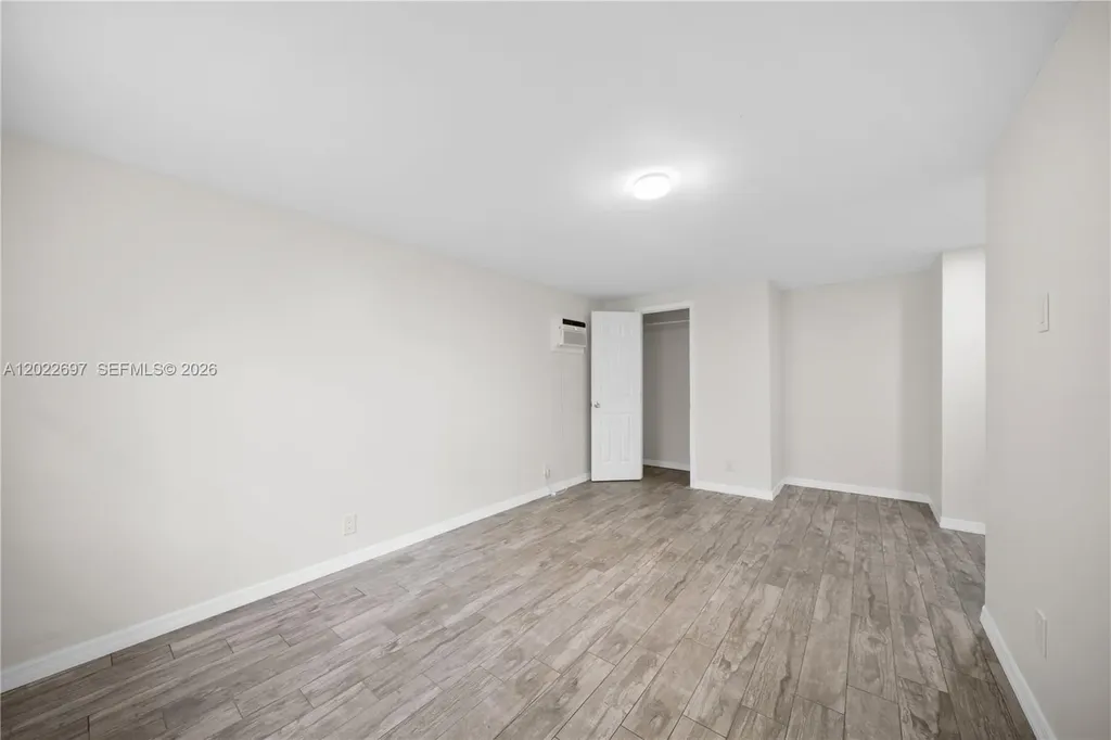 1041 NE 9th Avenue Fort Lauderdale FL 33304