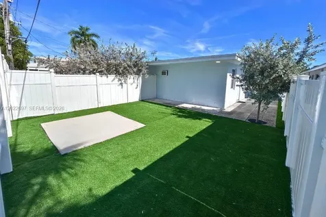 1041 NE 9th Avenue Fort Lauderdale FL 33304