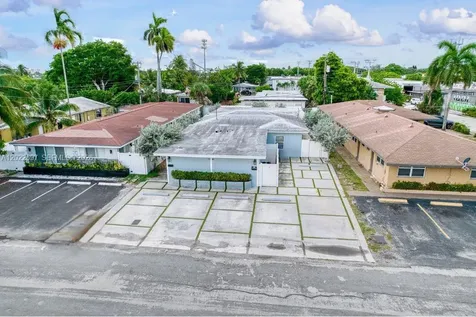 1041 NE 9th Avenue Fort Lauderdale FL 33304