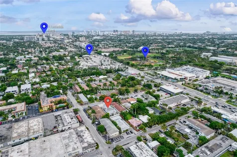 1041 NE 9th Avenue Fort Lauderdale FL 33304