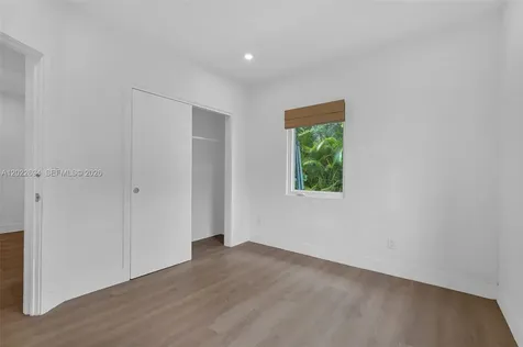 19 NE 48th Street Miami FL 33137