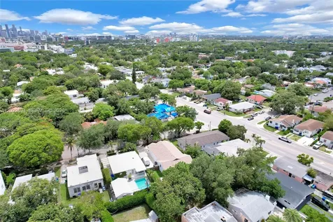 19 NE 48th Street Miami FL 33137