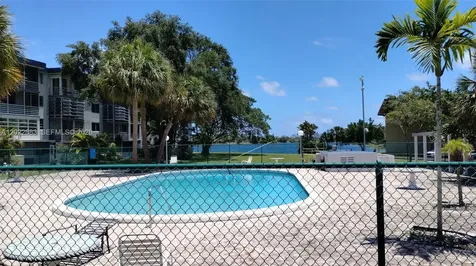 447 NE 195th Street Miami FL 33179