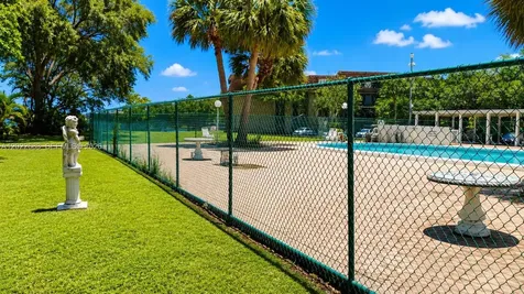 447 NE 195th Street Miami FL 33179
