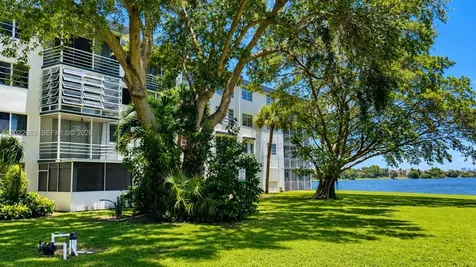 447 NE 195th Street Miami FL 33179