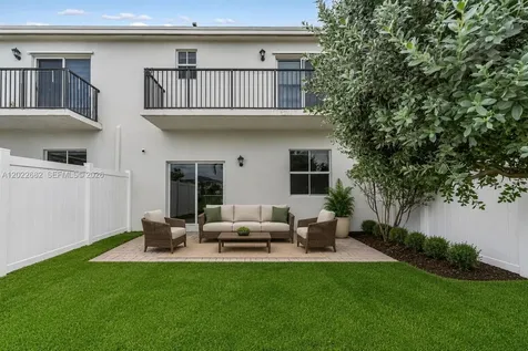 805 SE 18th Street Homestead FL 33034