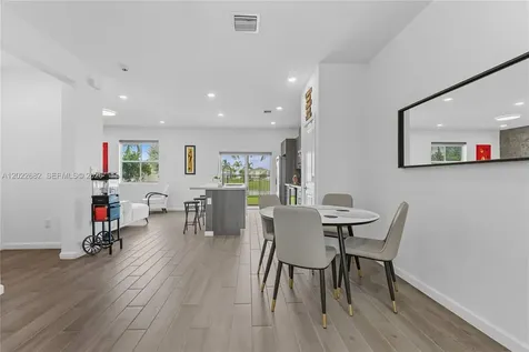 805 SE 18th Street Homestead FL 33034