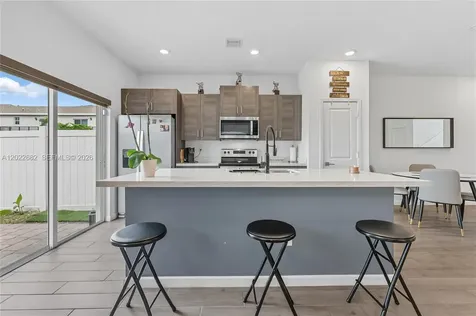805 SE 18th Street Homestead FL 33034