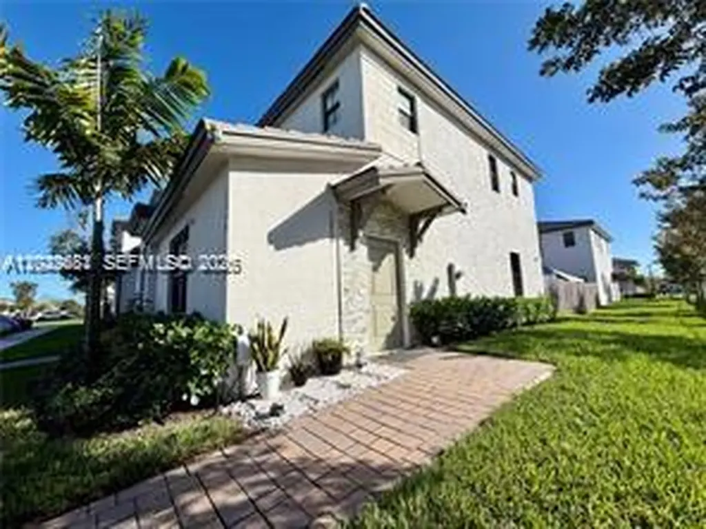 12990 SW 232nd Lane Homestead FL 33170