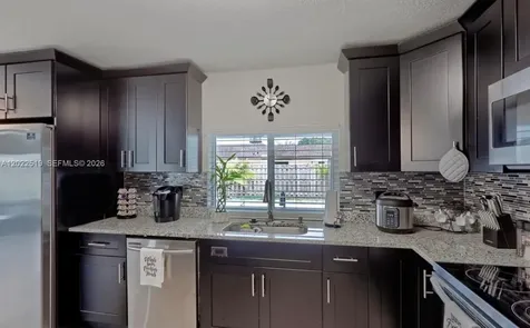 876 Gardenia Drive Royal Palm Beach FL 33411