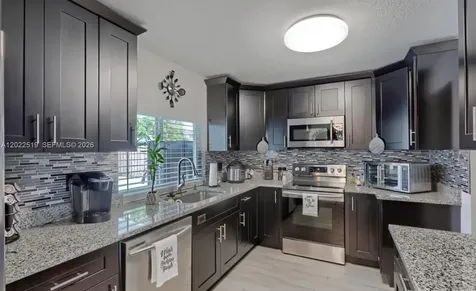 876 Gardenia Drive Royal Palm Beach FL 33411
