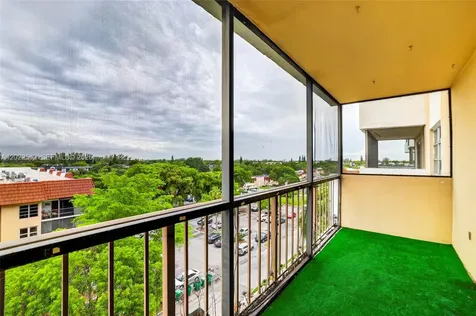 4174 Inverrary Drive Lauderhill FL 33319