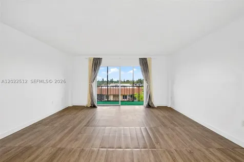4174 Inverrary Drive Lauderhill FL 33319