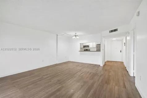4174 Inverrary Drive Lauderhill FL 33319