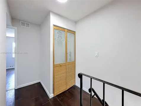3702 SW 60th Terrace Davie FL 33314