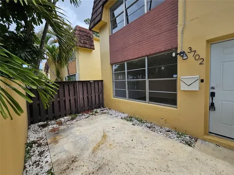 3702 SW 60th Terrace Davie FL 33314
