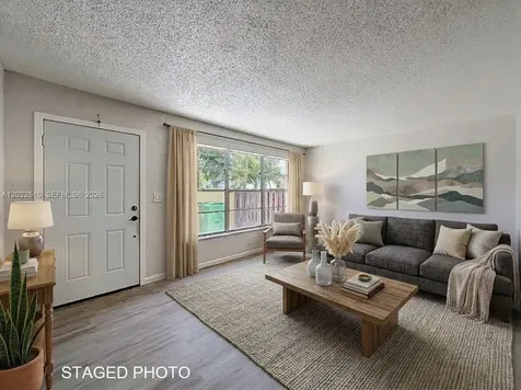 3702 SW 60th Terrace Davie FL 33314