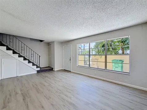 3702 SW 60th Terrace Davie FL 33314