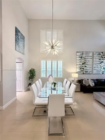 4020 Sapphire Cove Weston FL 33331