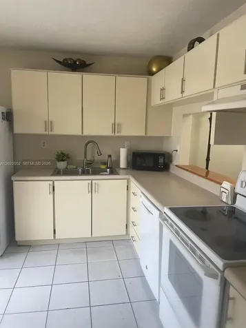 9880 Hammocks Boulevard Miami FL 33196