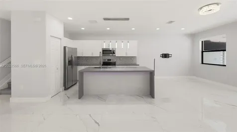 3567 W 110th Terrace Hialeah FL 33018