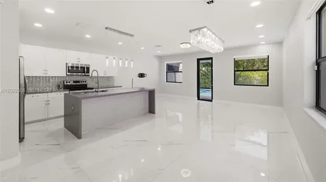 3567 W 110th Terrace Hialeah FL 33018