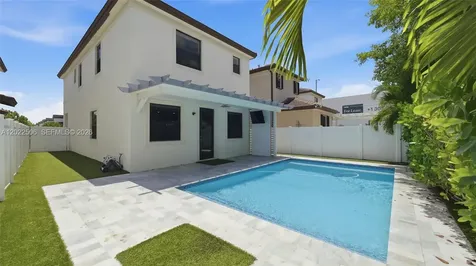 3567 W 110th Terrace Hialeah FL 33018