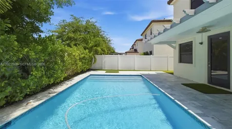 3567 W 110th Terrace Hialeah FL 33018