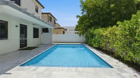 3567 W 110th Terrace Hialeah FL 33018