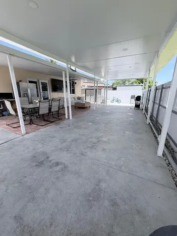 1670 NW 73rd Street Miami FL 33147